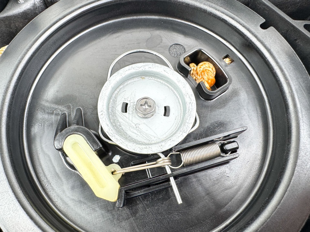 2007 Mercury 25 HP 4 Stroke Outboard Rope Pull Starter 898103T13 OEM