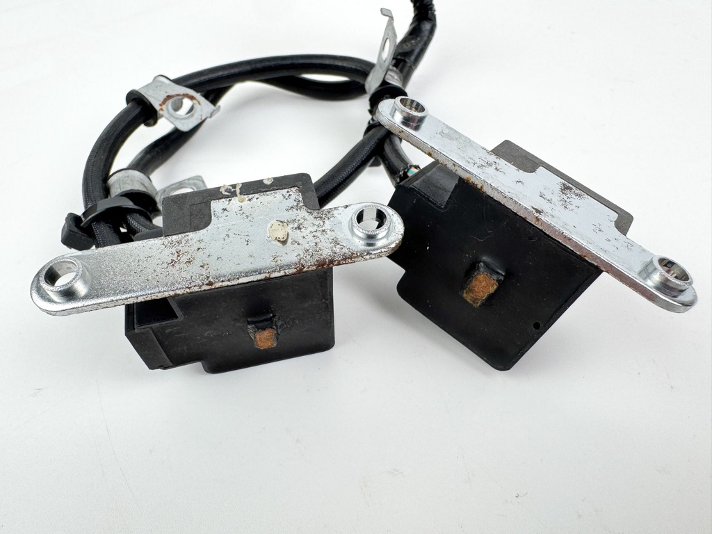 2002 Honda 130 HP 4 Stroke Outboard Coil Pulser 30310-ZW5-003 OEM