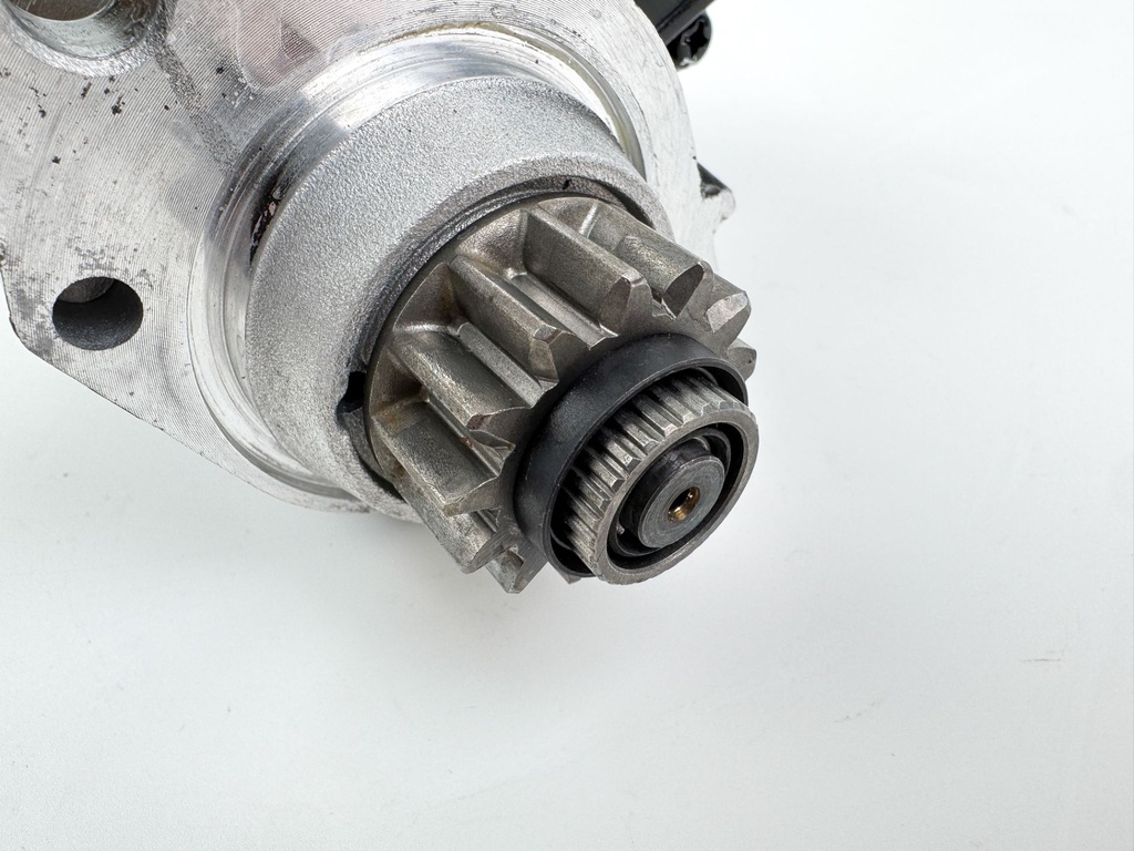 2002 Honda 130 HP 4 Stroke Outboard Starter Motor 31200-ZW5-003 OEM