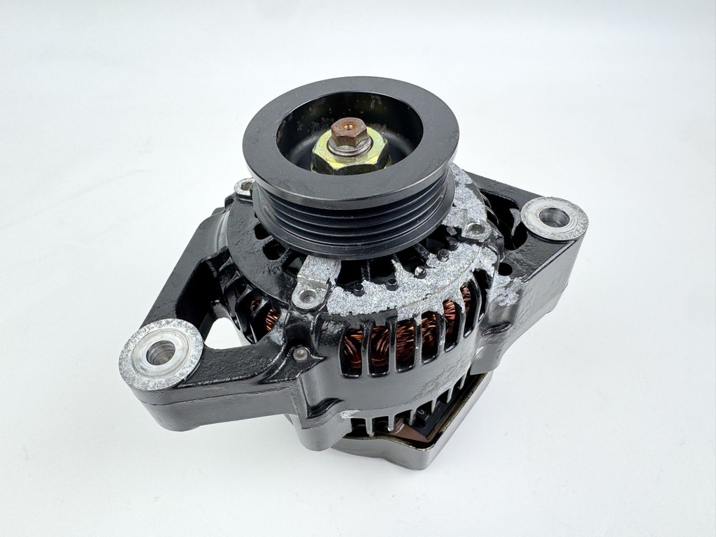 2002 Honda 130 HP 4 Stroke Outboard Alternator 31630-ZW5-003 OEM