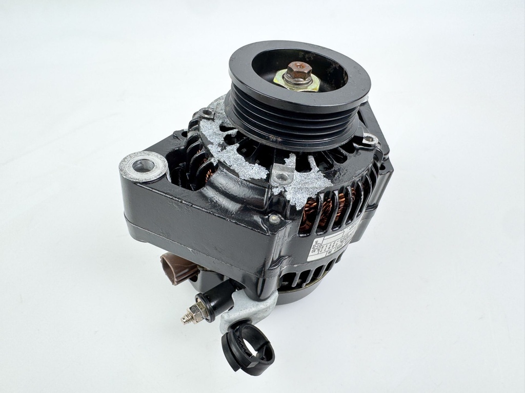 2002 Honda 130 HP 4 Stroke Outboard Alternator 31630-ZW5-003 OEM