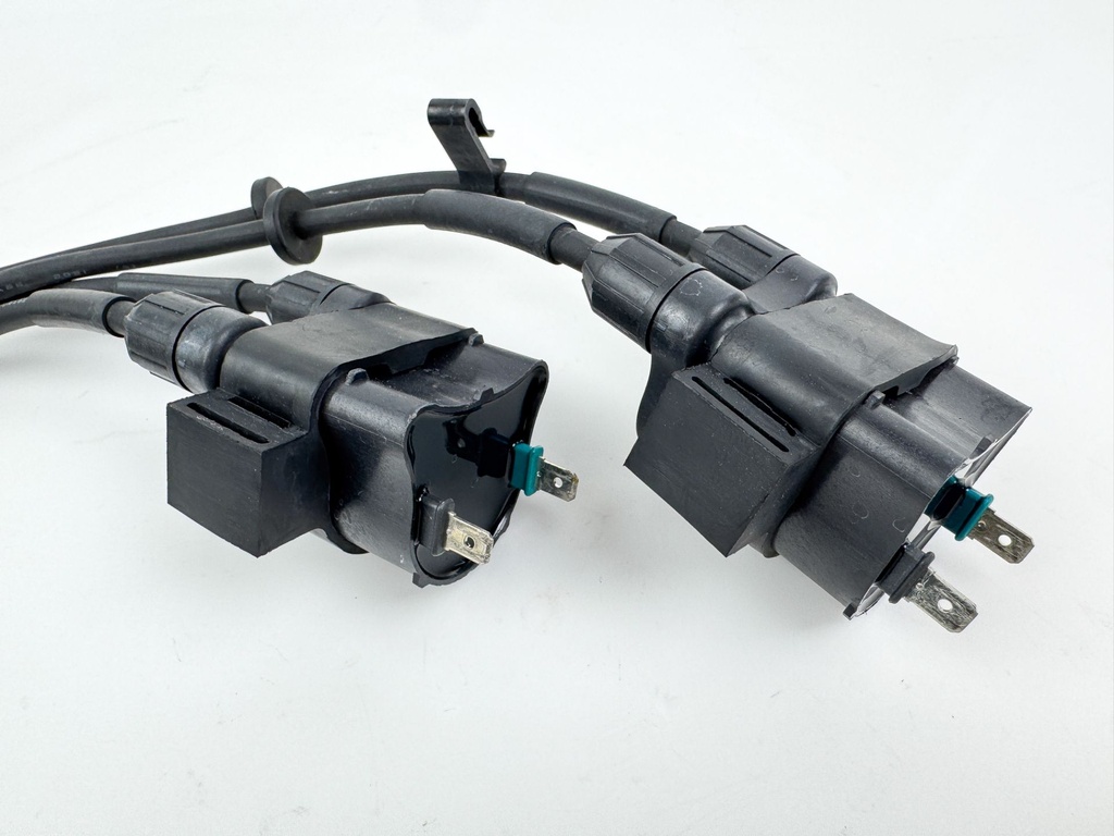 2002 Honda 130 HP 4 Stroke Outboard Ignition Coil Set 30550-ZW5-003 OEM