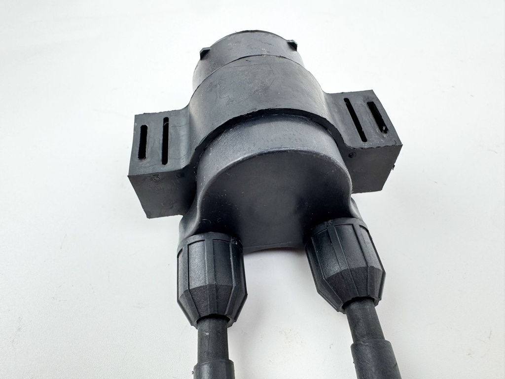 2002 Honda 130 HP 4 Stroke Outboard Ignition Coil Set 30550-ZW5-003 OEM