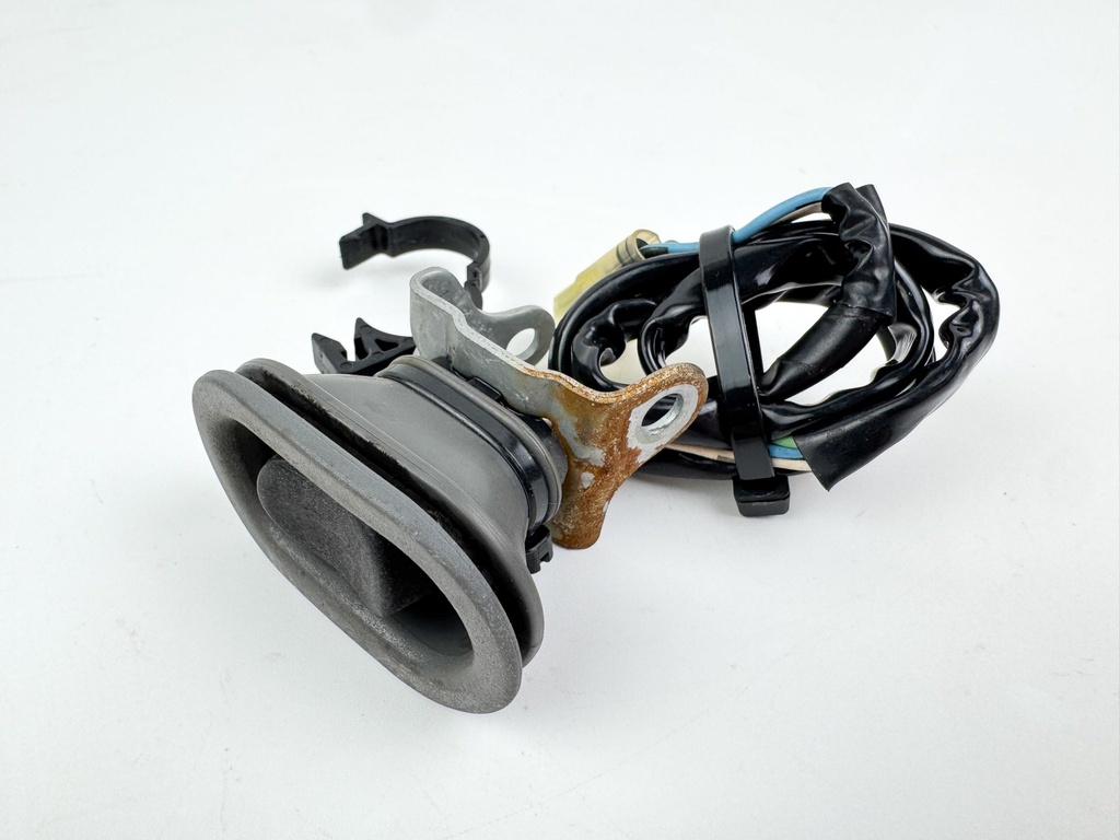 2002 Honda 130 HP 4 Stroke Outboard Trim Switch 35640-ZW1-023 OEM