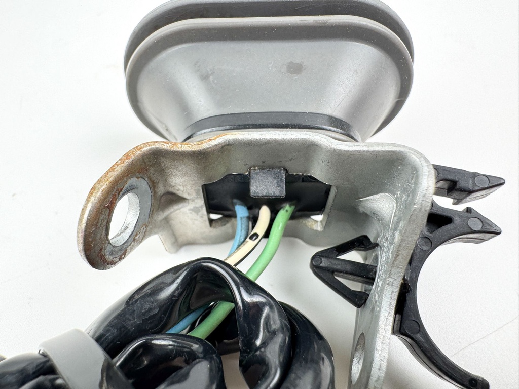 2002 Honda 130 HP 4 Stroke Outboard Trim Switch 35640-ZW1-023 OEM