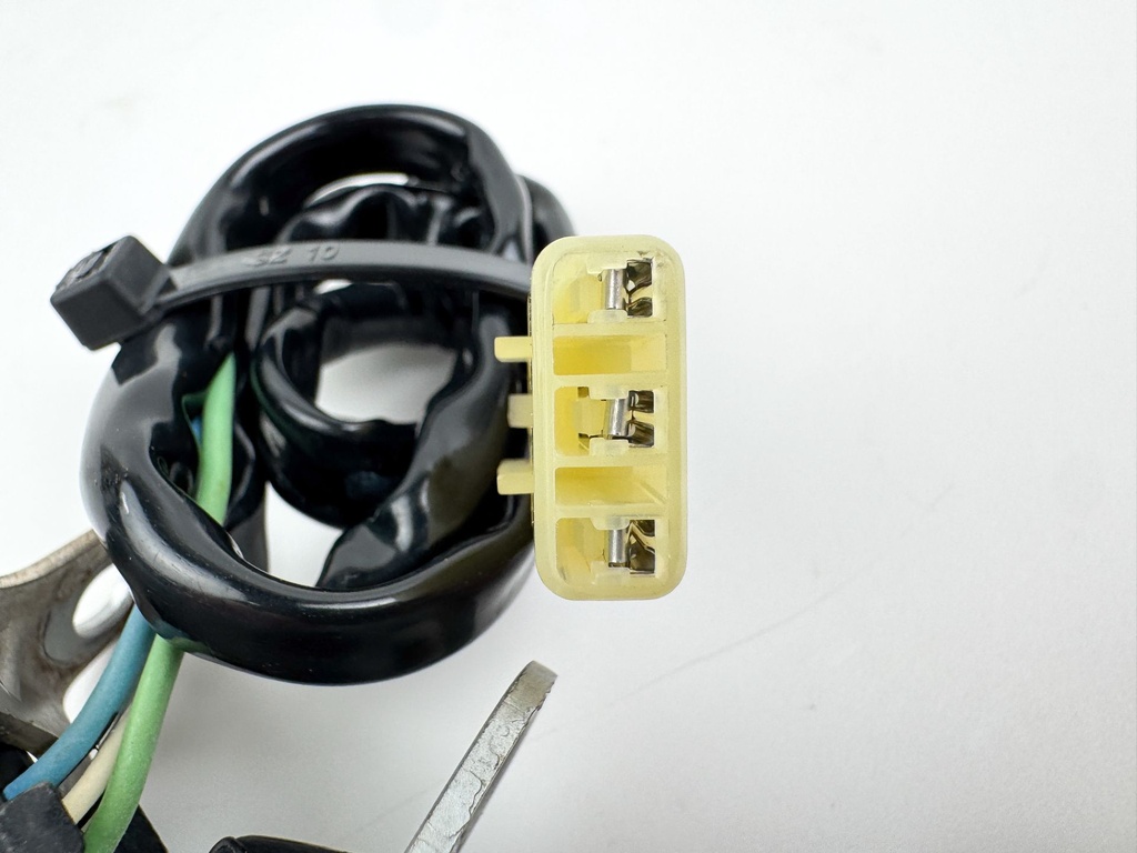 2002 Honda 130 HP 4 Stroke Outboard Trim Switch 35640-ZW1-023 OEM