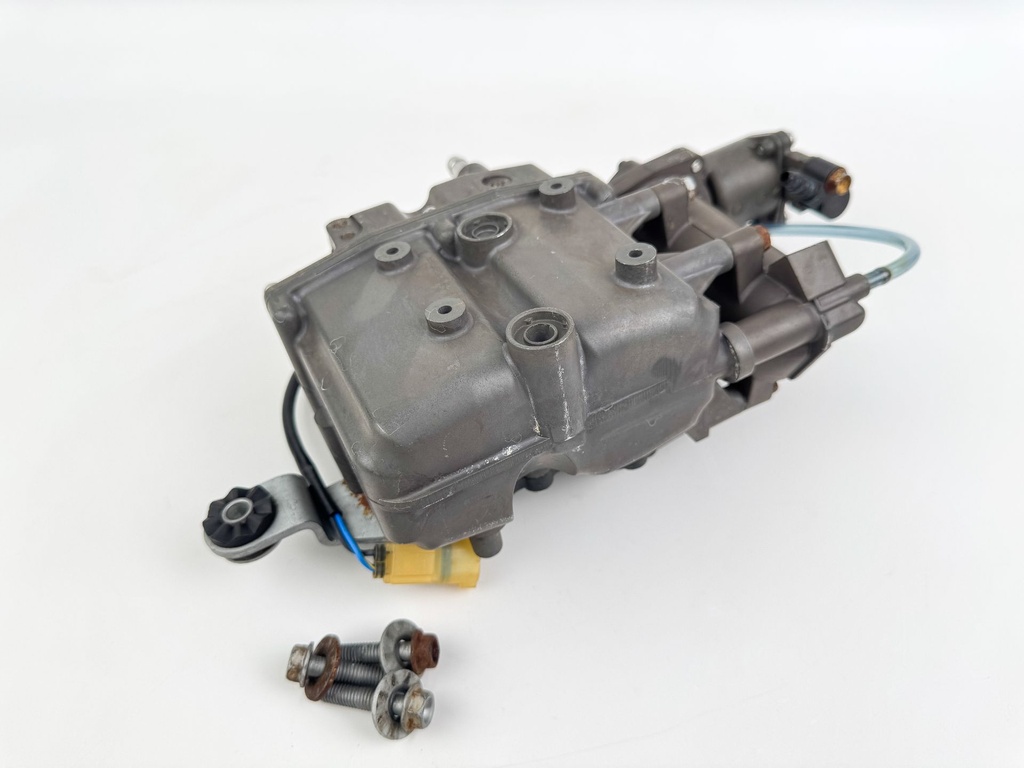 2002 Honda 130 HP 4 Stroke Outboard Vapor Separator Tank VST 06167-ZW5-305 OEM