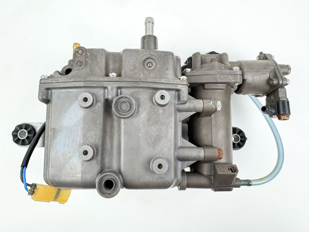 2002 Honda 130 HP 4 Stroke Outboard Vapor Separator Tank VST 06167-ZW5-305 OEM