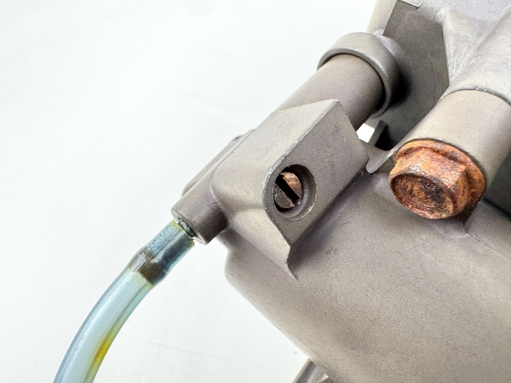 2002 Honda 130 HP 4 Stroke Outboard Vapor Separator Tank VST 06167-ZW5-305 OEM