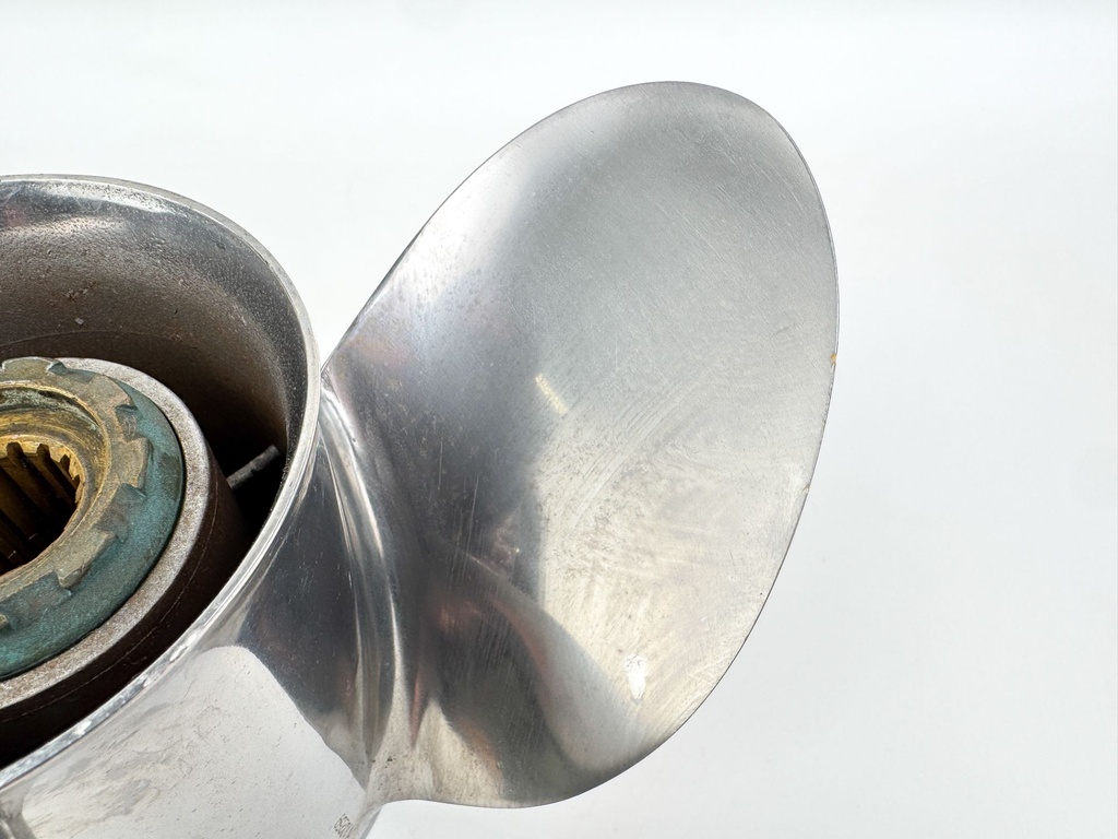 Honda Outboard 3 Blade Stainless Steel Prop Propeller 13 1/4" x 16P RH