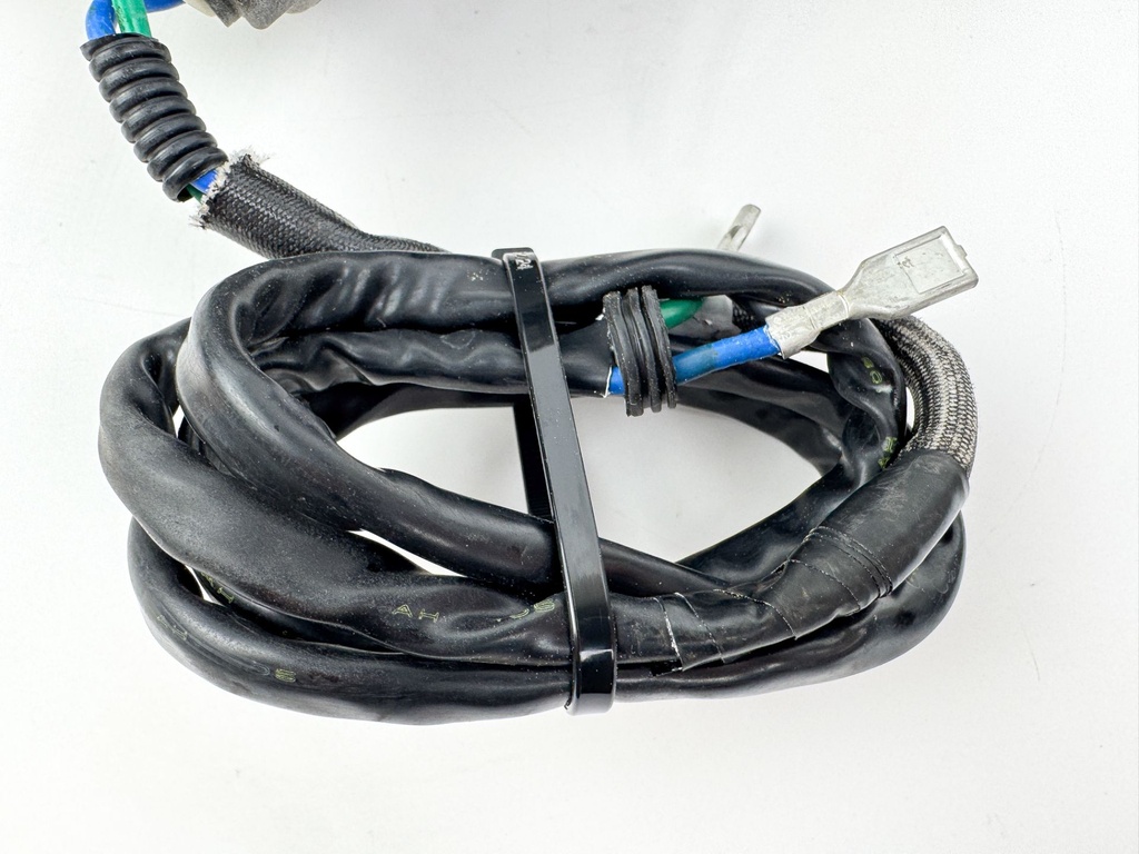 2002 Honda 130 HP 4 Stroke Outboard Power Trim Tilt Unit 56000-ZW1-708 OEM