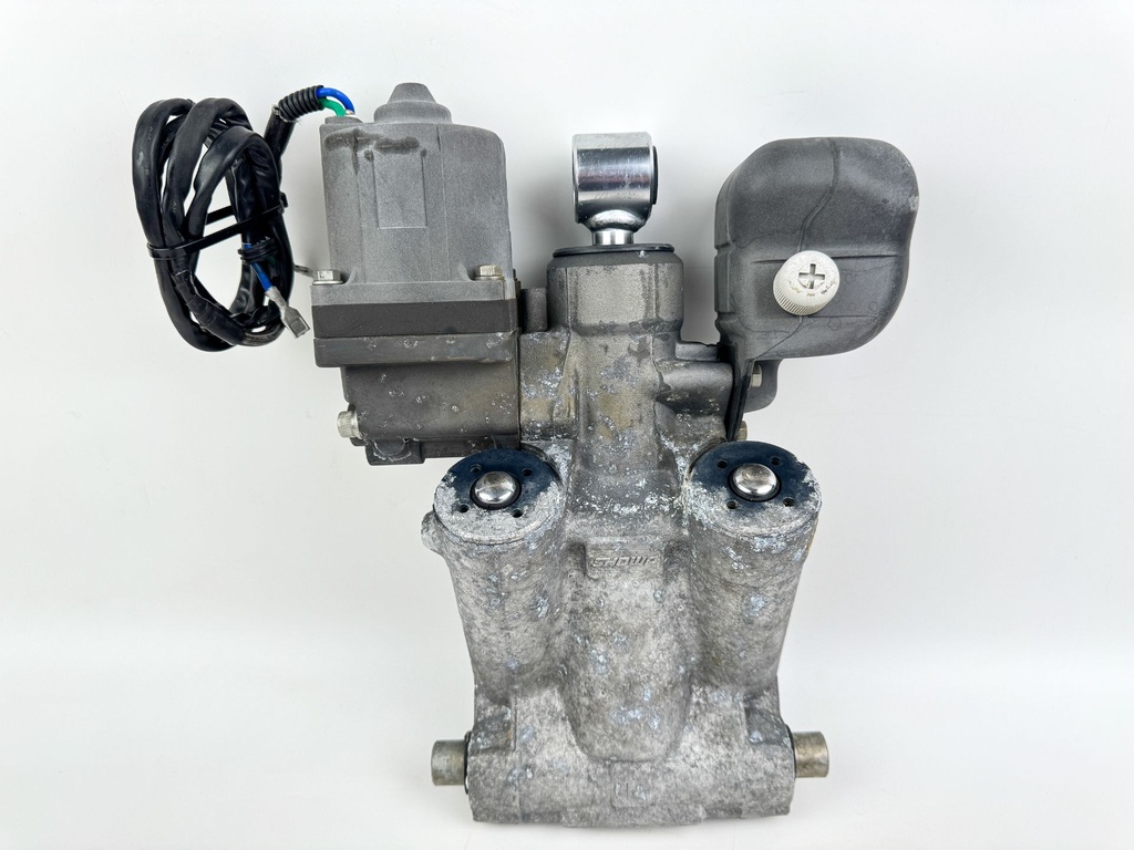 2002 Honda 130 HP 4 Stroke Outboard Power Trim Tilt Unit 56000-ZW1-708 OEM