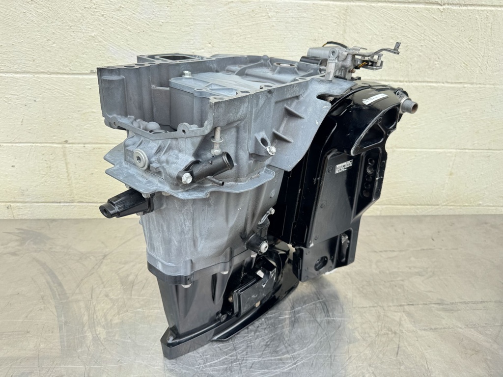 2020 Suzuki 90 HP 4 Stroke Outboard Complete Midsection W/ Swivel Bracket