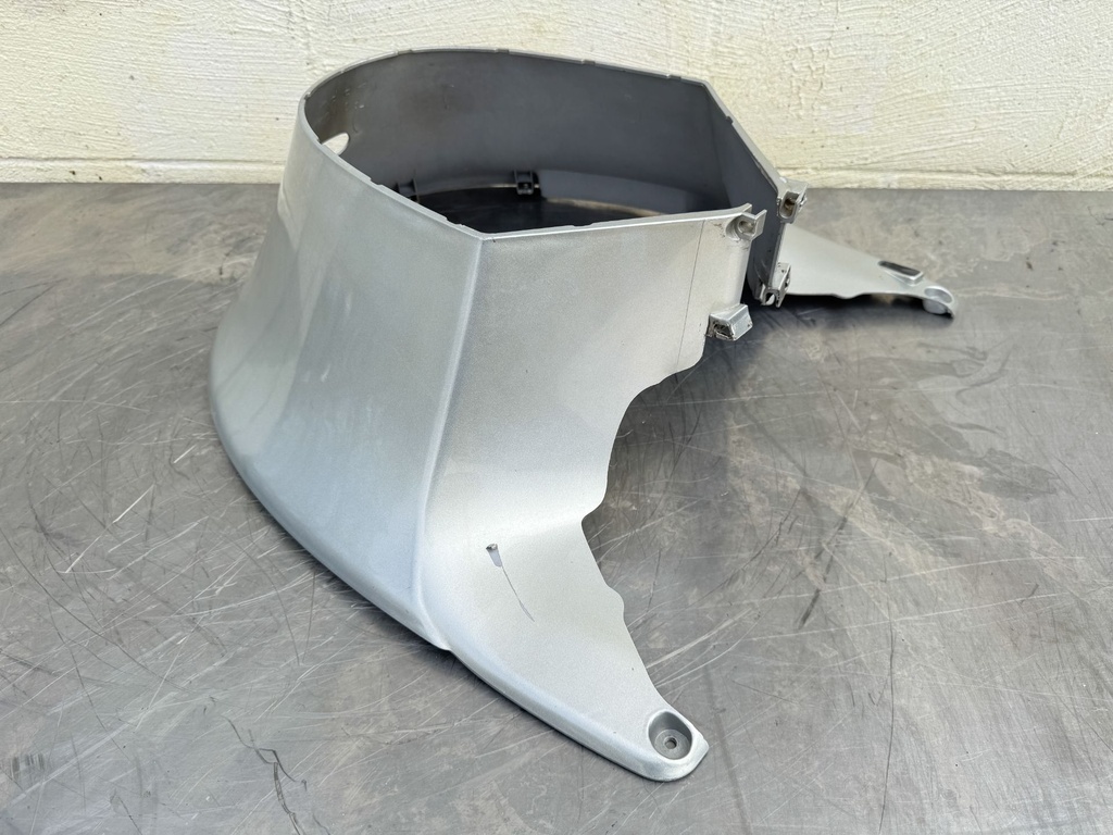 2002 Honda 130 HP 4 Stroke Outboard Lower Apron Cover 63711-ZW5-000ZA OEM