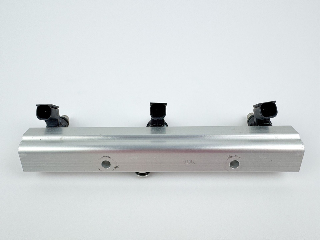 2010 Honda 60 HP 4 Stroke Outboard Fuel Injector Set W/ Rail 16450-ZZ3-003 OEM