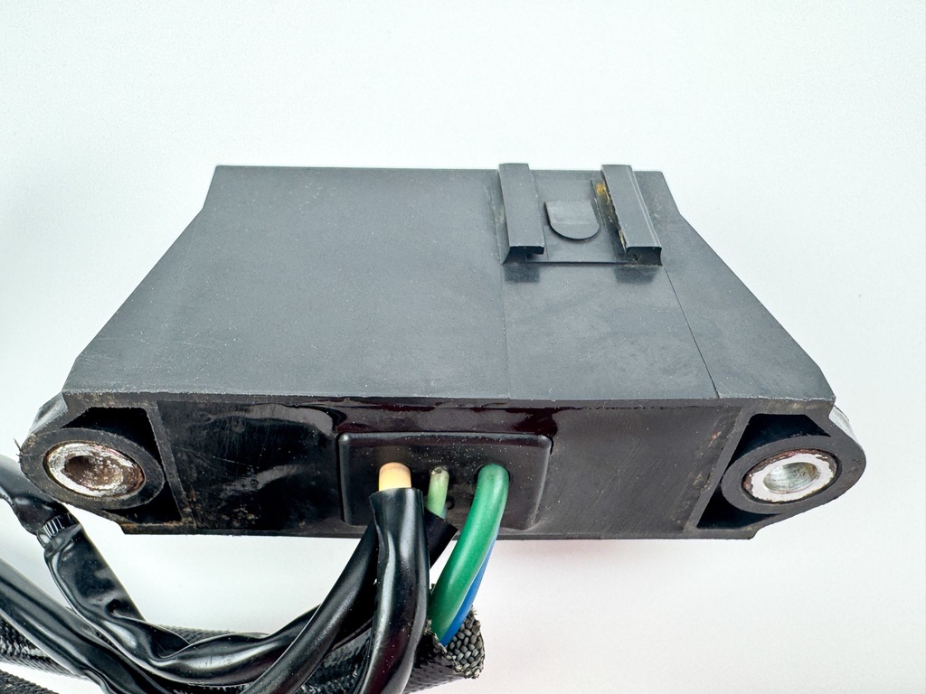 2010 Honda 60 HP 4 Stroke Outboard Trim Tilt Relay 38550-ZZ3-003 OEM