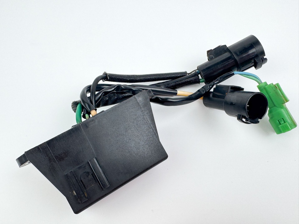 2010 Honda 60 HP 4 Stroke Outboard Trim Tilt Relay 38550-ZZ3-003 OEM