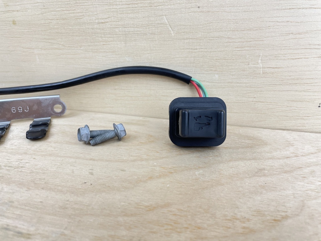 2012 Yamaha 200HP 4 Stroke Outboard Trim & Tilt Switch 69J-82563-01-00