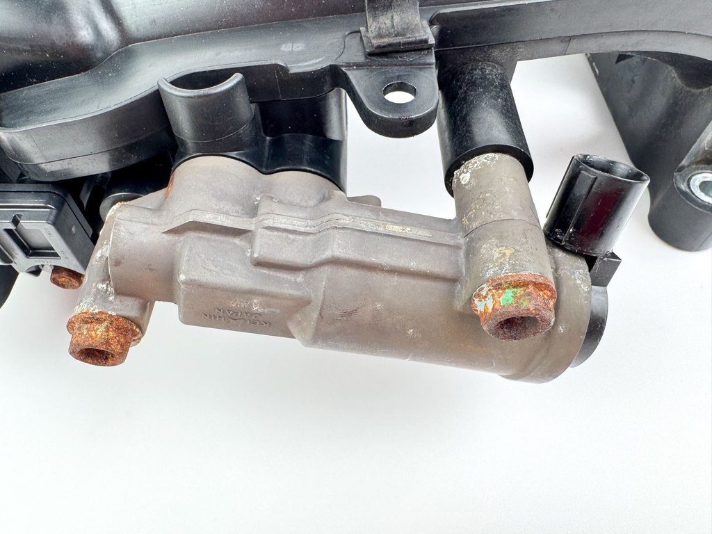 2010 Honda 60 HP 4 Stroke Outboard Intake Manifold 17110-ZZ3-003 OEM