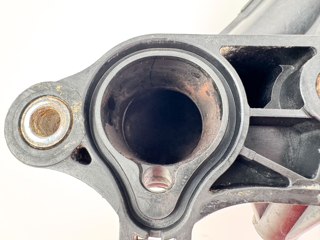 2010 Honda 60 HP 4 Stroke Outboard Intake Manifold 17110-ZZ3-003 OEM