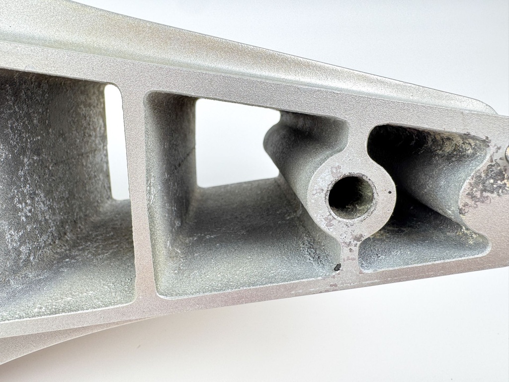 2010 Honda 60 HP 4 Stroke Outboard Midsection Extension / Spacer 40202-ZY9-610ZC OEM