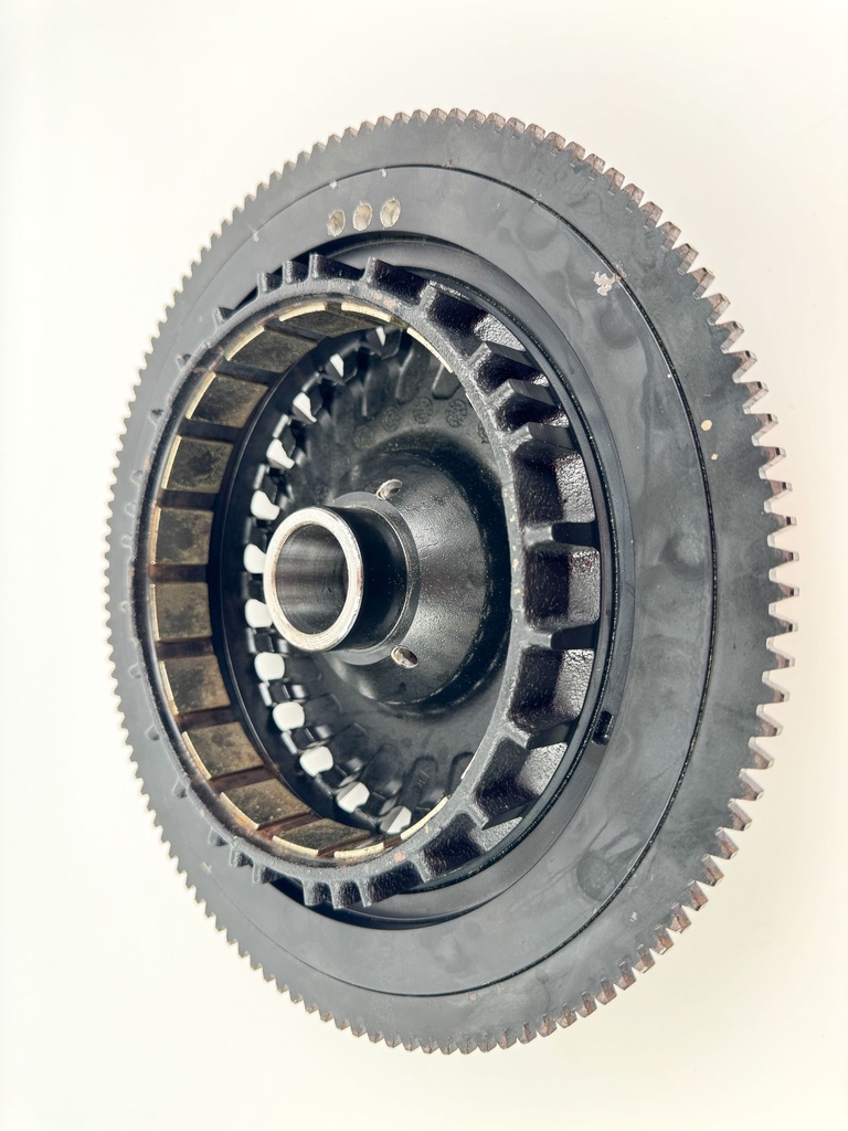 2015 Evinrude 225 HP 2 Stroke Outboard Flywheel 0586966 OEM