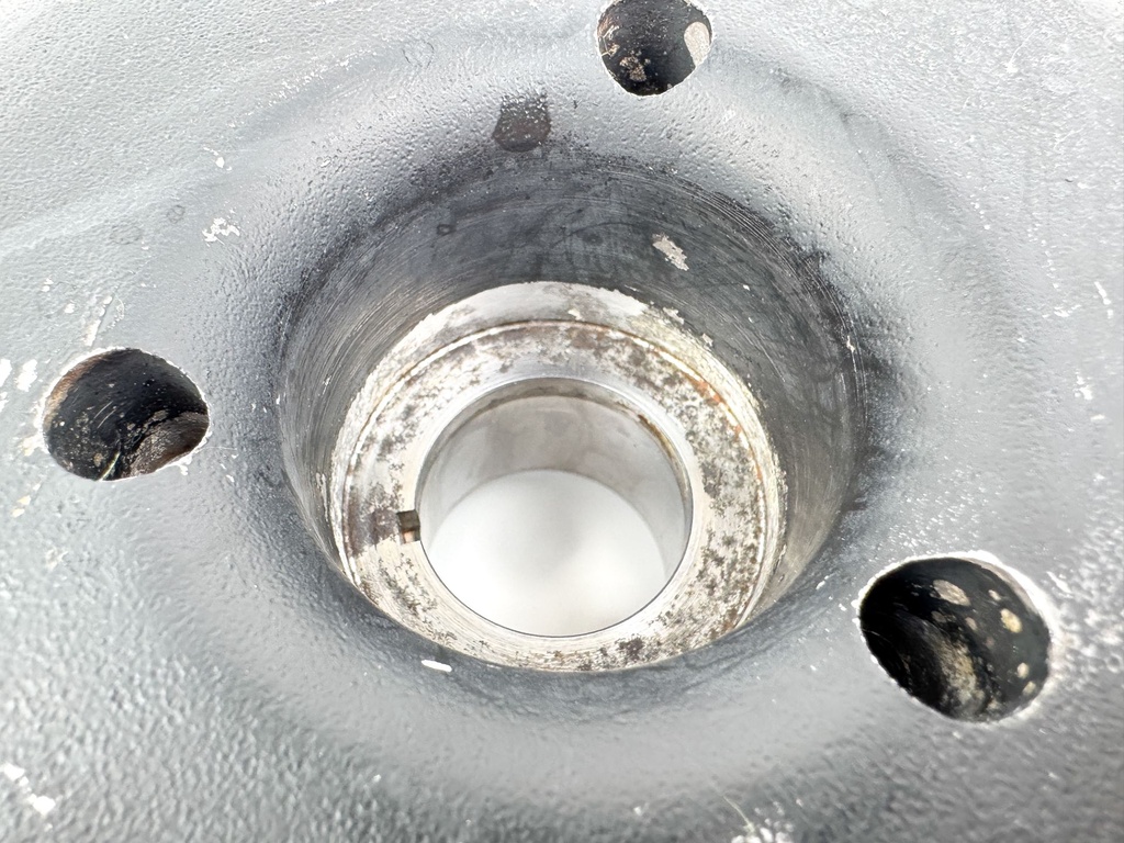 2015 Evinrude 225 HP 2 Stroke Outboard Flywheel 0586966 OEM