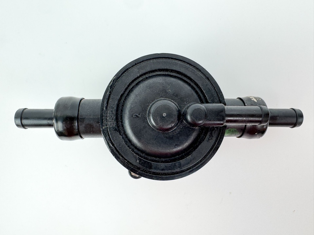 2015 Evinrude 225 HP 2 Stroke Outboard Fuel Lift Pump 5007312 OEM