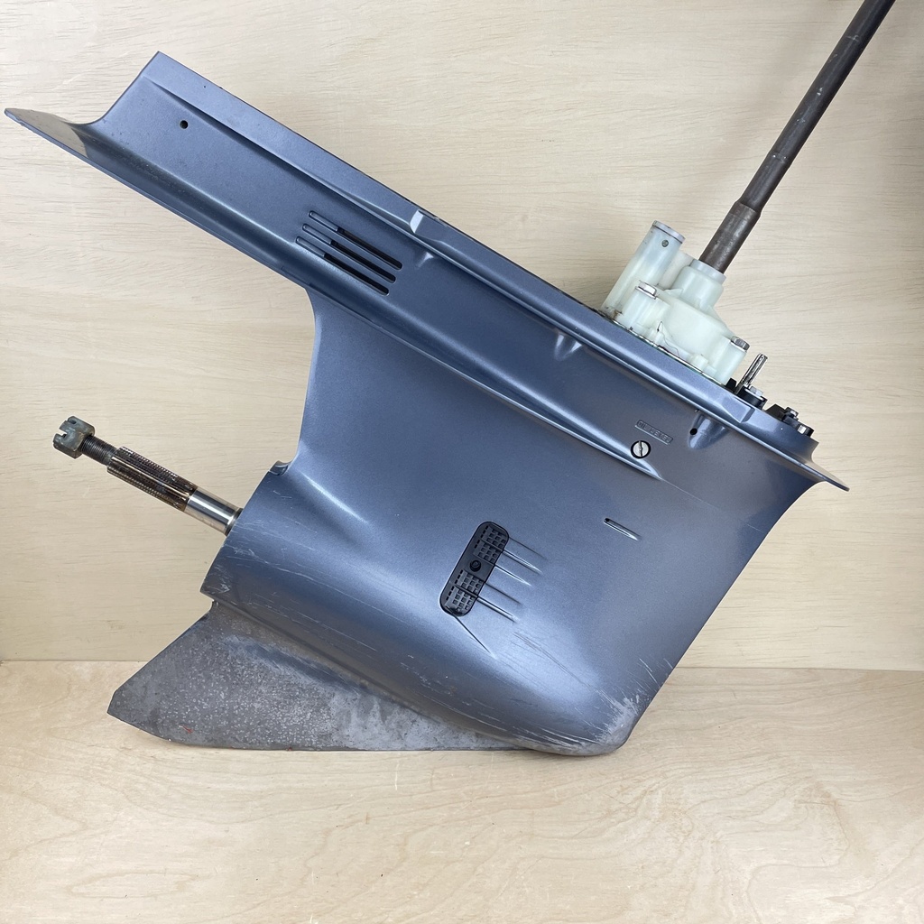 2012 Yamaha 200HP 3.3L Outboard 25" Lower Unit Gearcase RH 69J-45300-20-8D