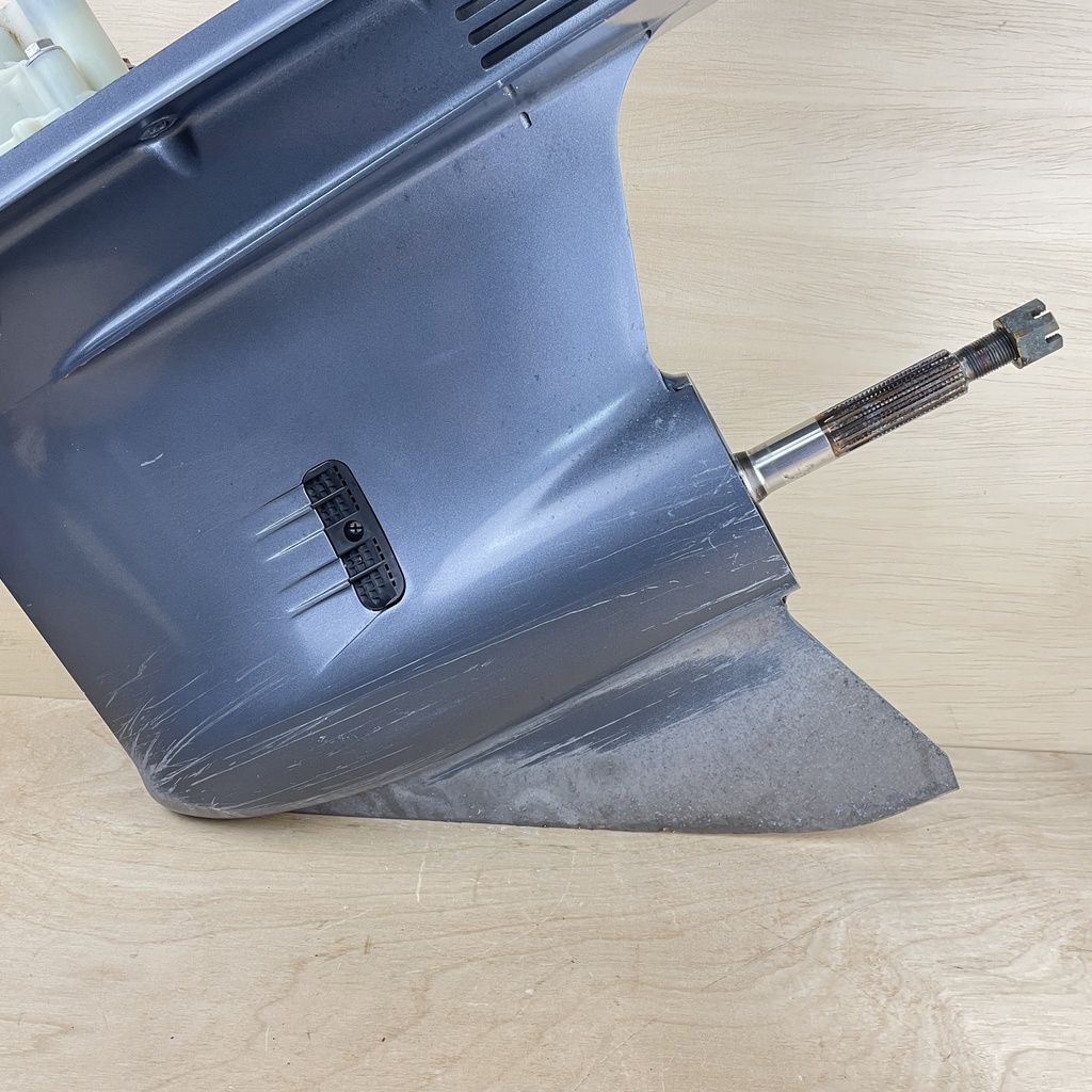 2012 Yamaha 200HP 3.3L Outboard 25" Lower Unit Gearcase RH 69J-45300-20-8D