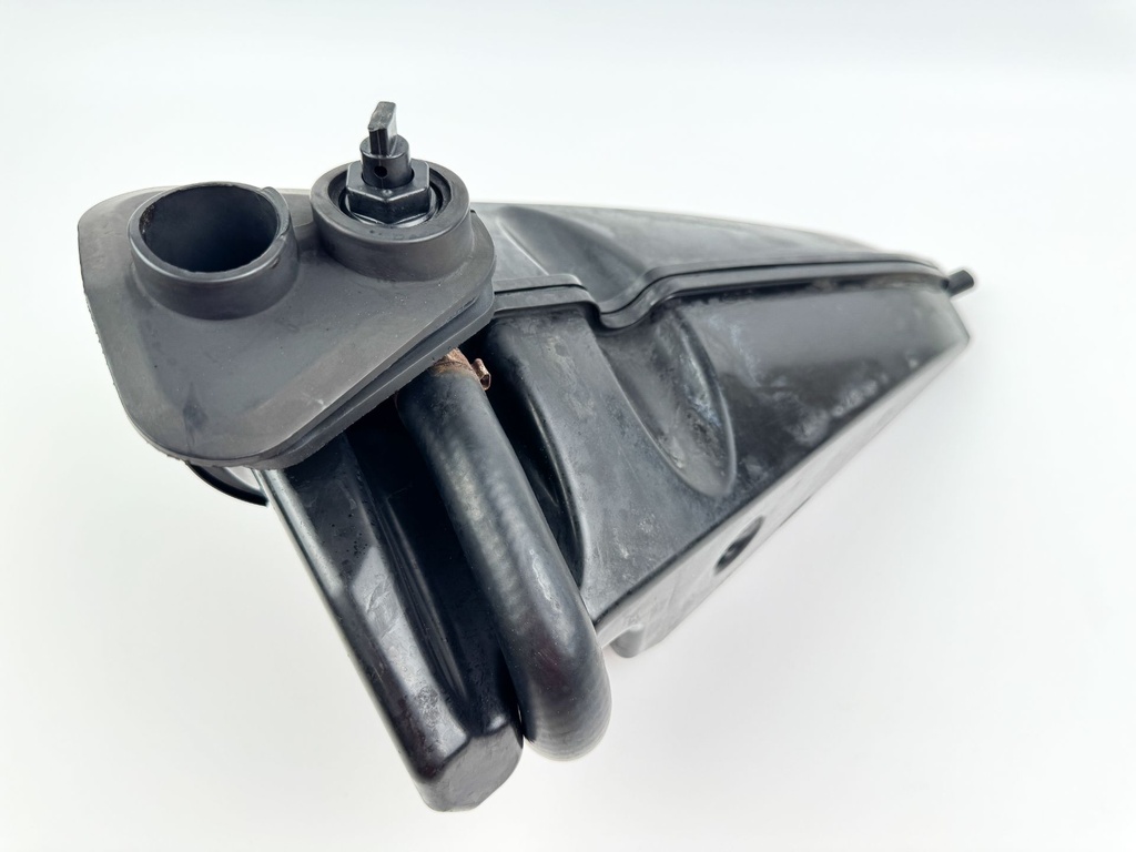 2015 Evinrude 225 HP 2 Stroke Outboard Muffler 5005699 OEM