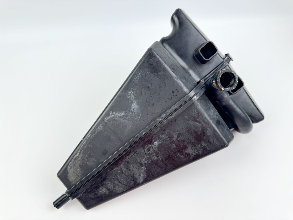 2015 Evinrude 225 HP 2 Stroke Outboard Muffler 5005699 OEM