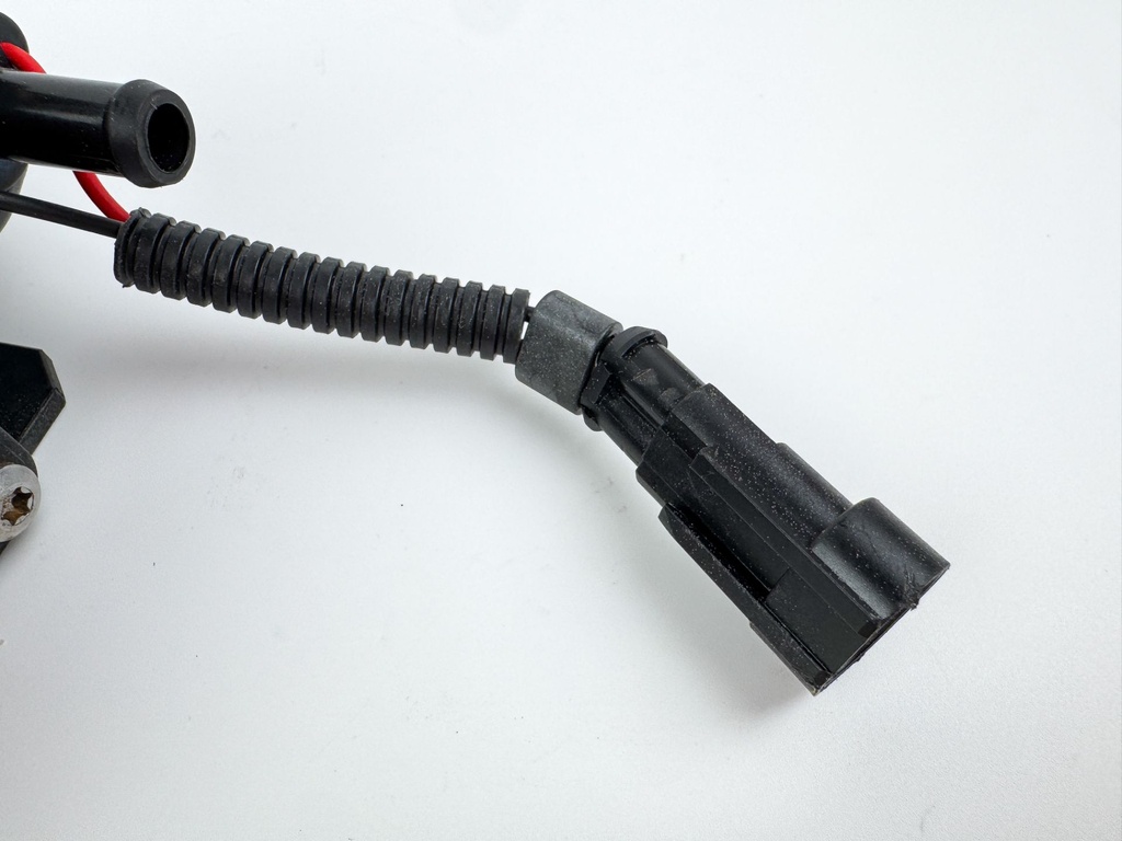 2015 Evinrude 225 HP 2 Stroke Outboard Vapor Separator Tank VST 5006063 OEM