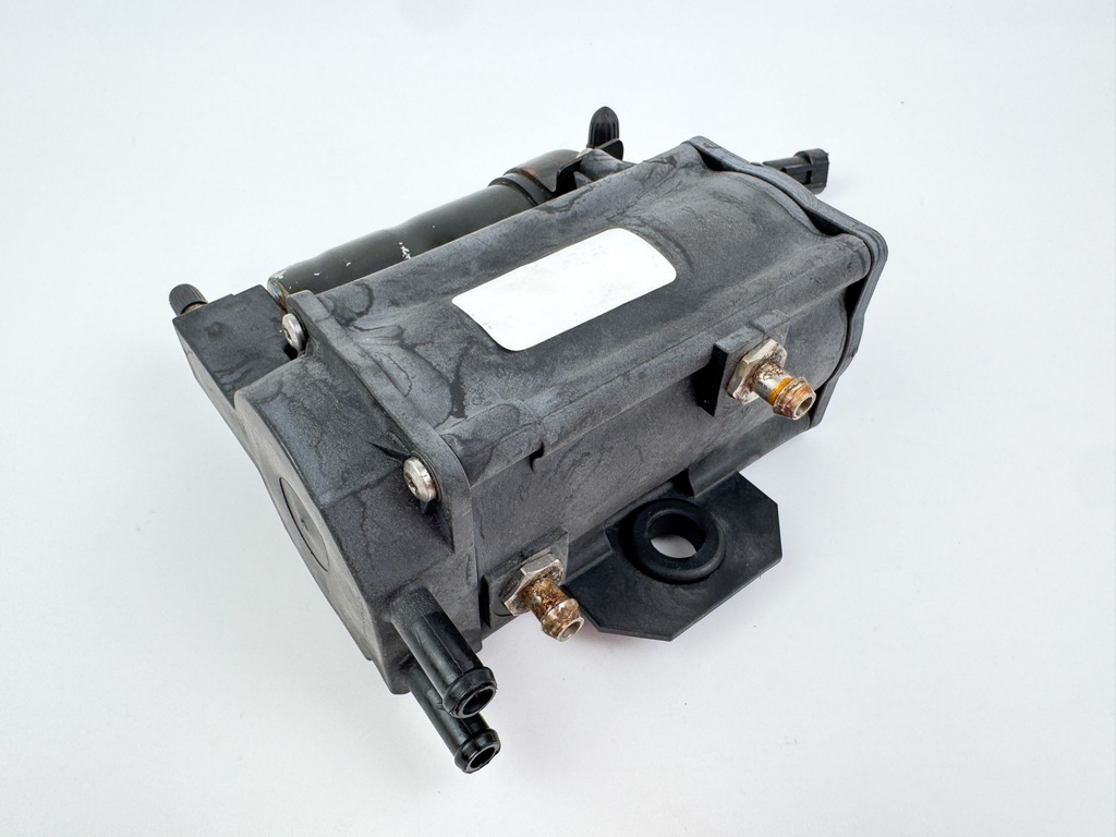 2015 Evinrude 225 HP 2 Stroke Outboard Vapor Separator Tank VST 5006063 OEM