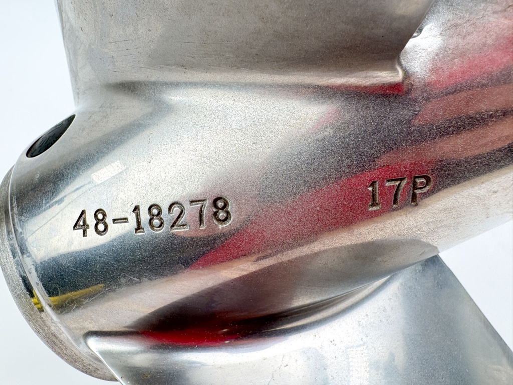 Mercury 48-18278 15 1/2 x 17 Propeller Outboard Engine Standard Rotation RH
