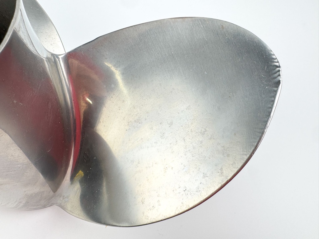 Mercury 48-18278 15 1/2 x 17 Propeller Outboard Engine Standard Rotation RH