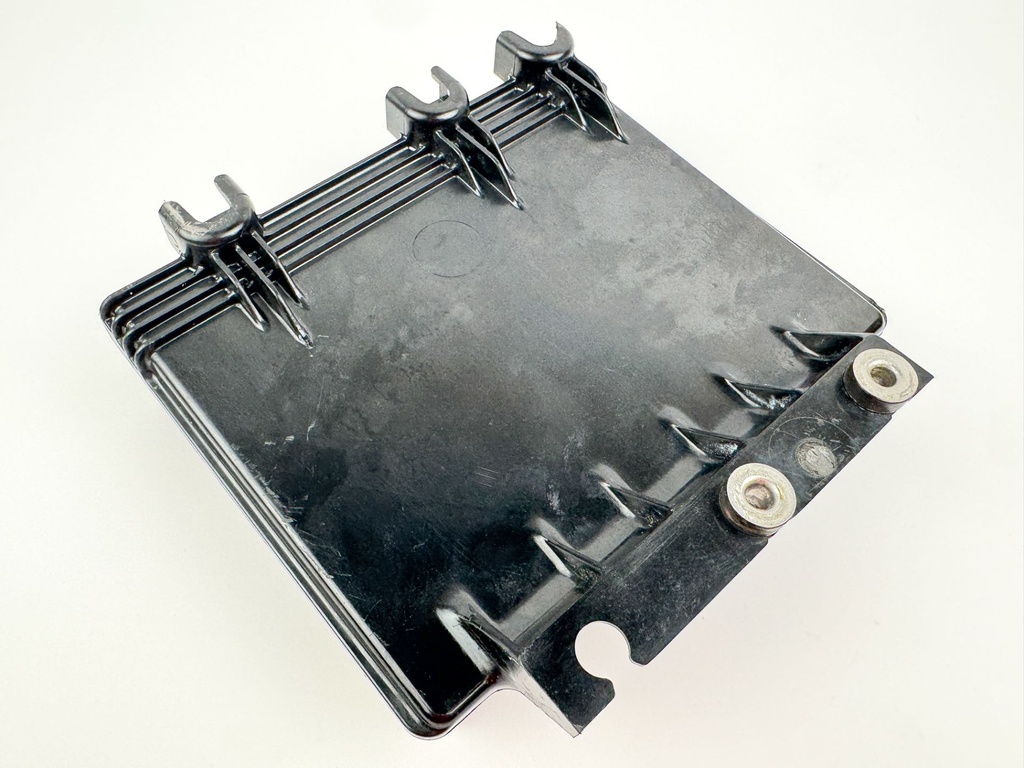 2015 Evinrude 225 HP 2 Stroke Outboard Engine Control Unit ECU EMM 0587155