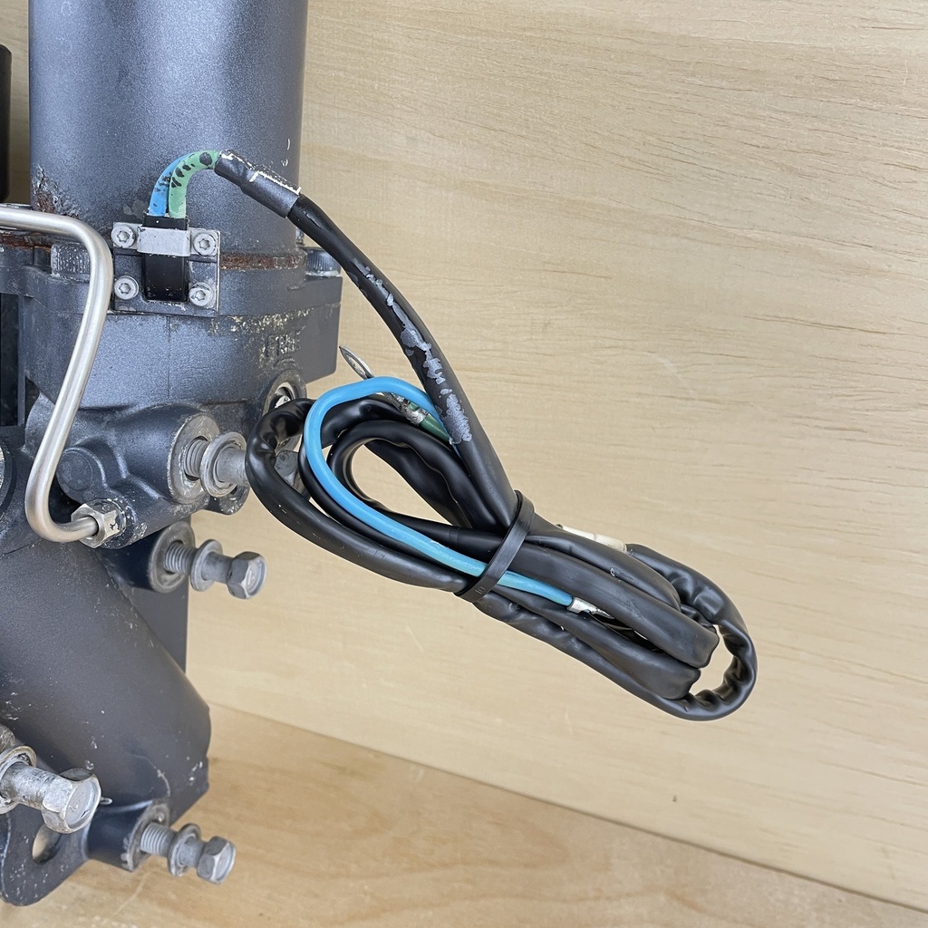 2012 Yamaha 200HP 4 Stroke Outboard Power Trim & Tilt Assembly 69J-43800-0A-8D