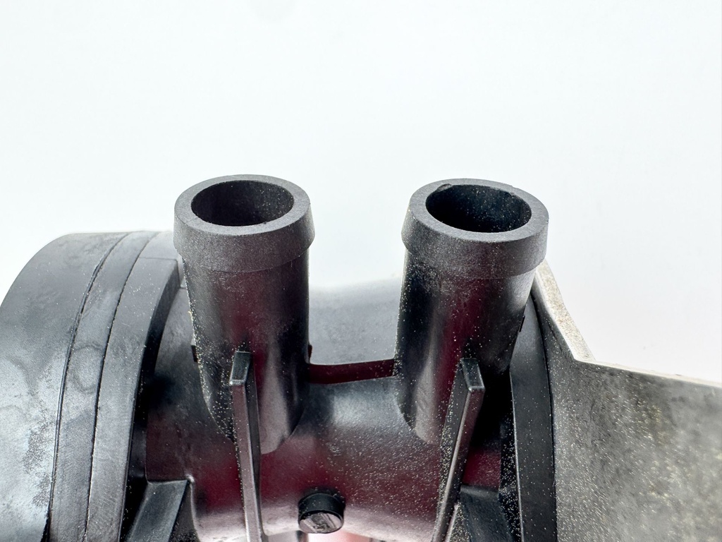 2015 Evinrude 225 HP 2 Stroke Outboard Pressure Relief Valve 5007970 OEM