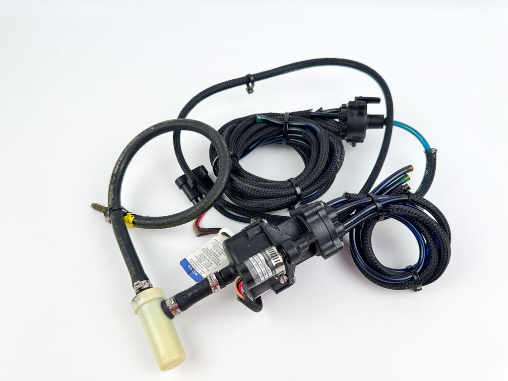 2015 Evinrude 225 HP 2 Stroke Outboard Oil Pump 5007849 OEM