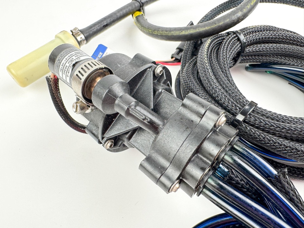 2015 Evinrude 225 HP 2 Stroke Outboard Oil Pump 5007849 OEM