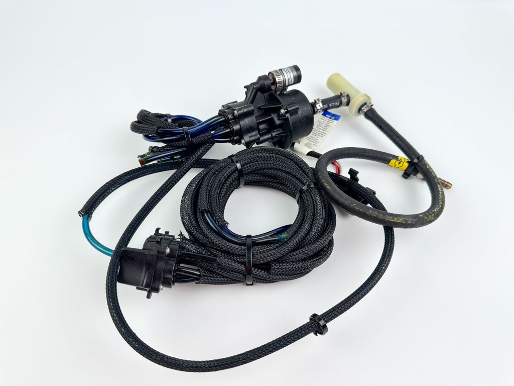 2015 Evinrude 225 HP 2 Stroke Outboard Oil Pump 5007849 OEM