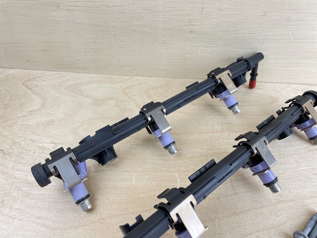 2012 Yamaha 200HP 4 Stroke Outboard Injector Set With Delivery Pipes 6P2-13761-11-00