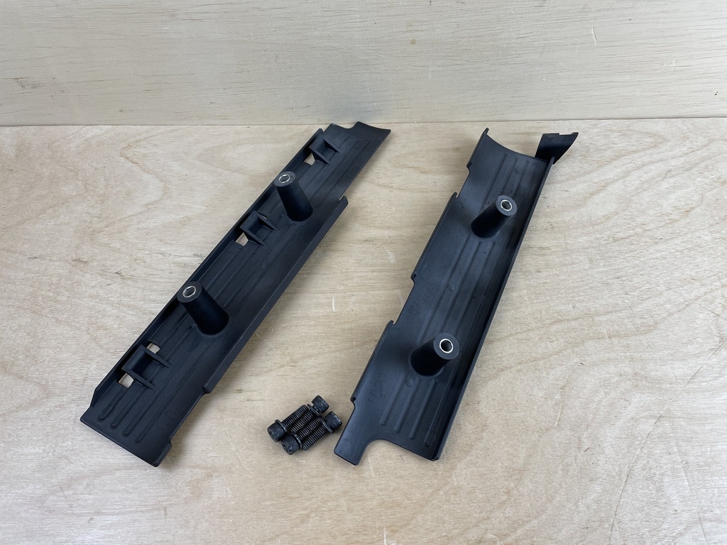 2012 Yamaha 200HP 3.3L 4 Stroke Outboard Manifold Cover Set 6P2-13564-00-00