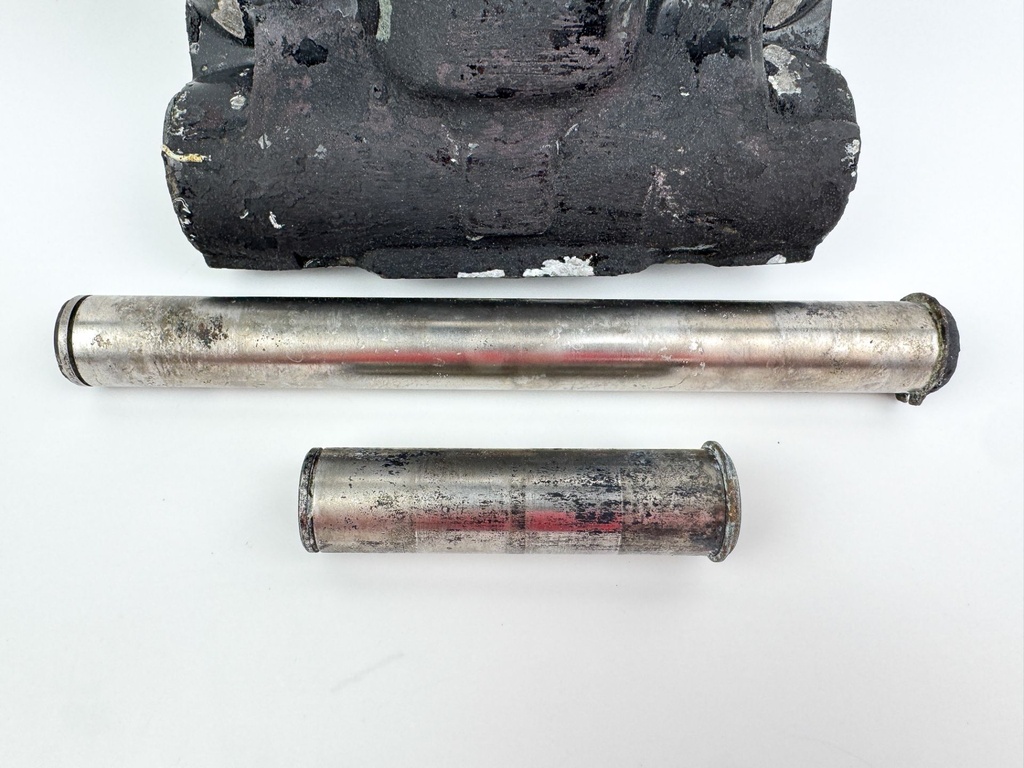 2015 Evinrude 225 HP 2 Stroke Outboard Power Trim Tilt Unit 5007662 OEM