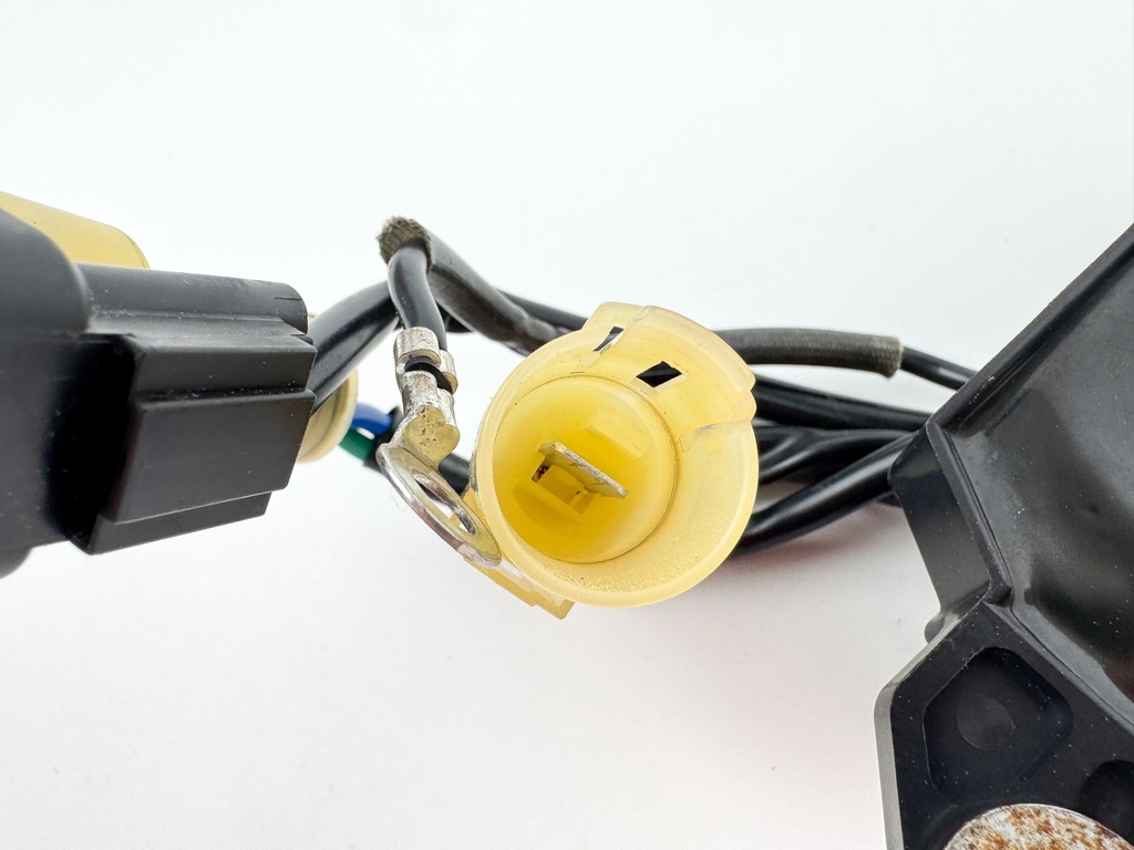 2007 Honda 200 HP 4 Stroke Outboard Trim Tilt Relay 38550-ZY3-A01 OEM