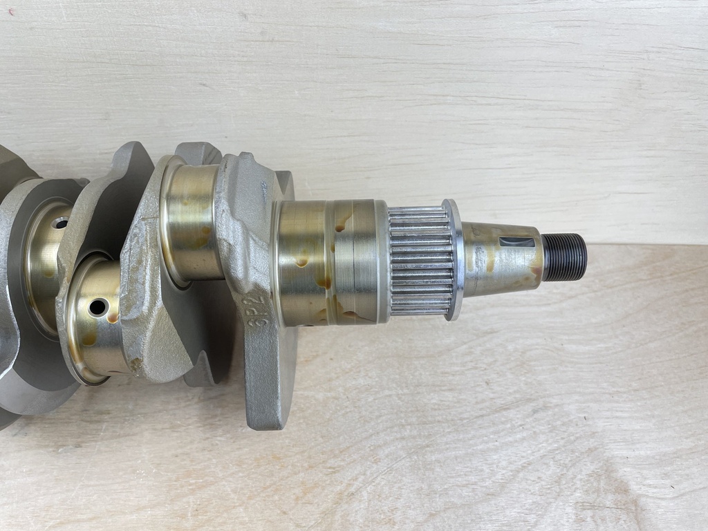 2015 Yamaha 250HP 4 Stroke Outboard Crankshaft Assembly 6P2-11410-10-00