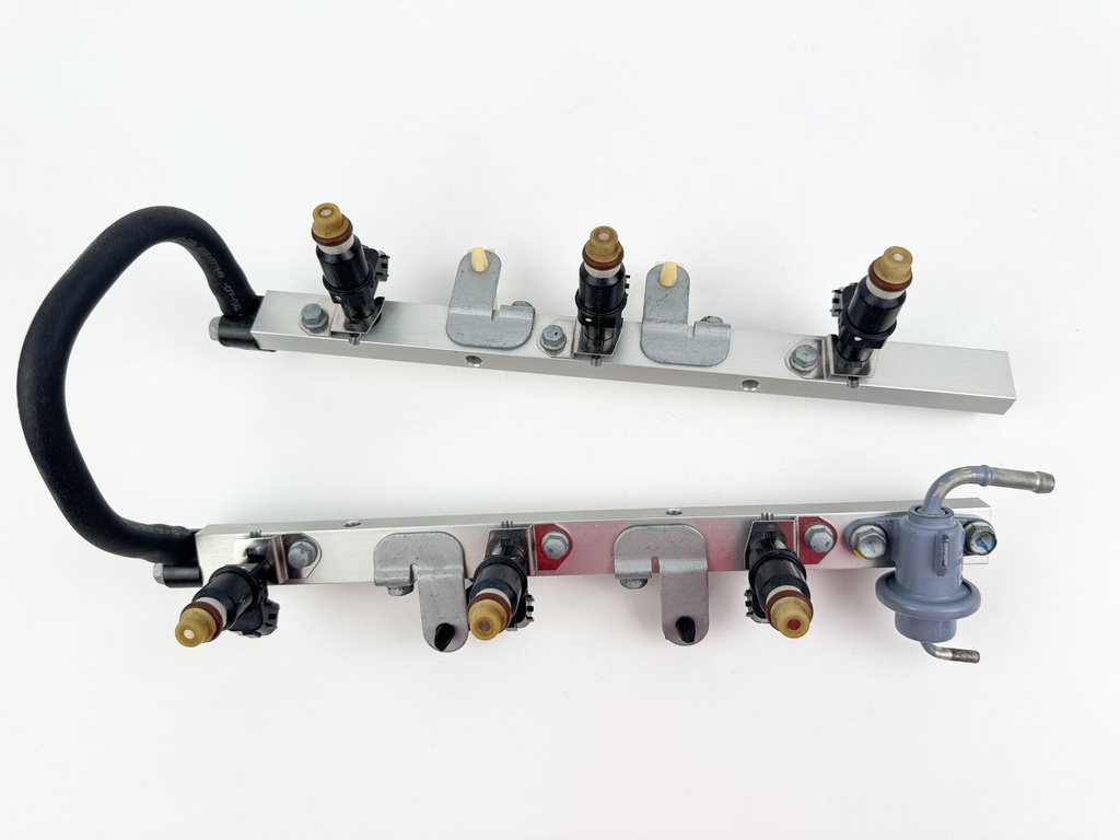 2007 Honda 200 HP 4 Stroke Outboard Fuel Injector Set W/ Rail 16450-ZY6-003 OEM