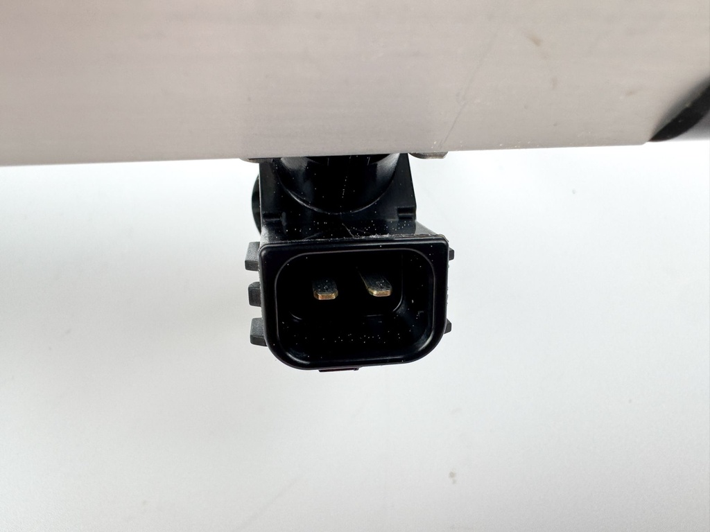 2007 Honda 200 HP 4 Stroke Outboard Fuel Injector Set W/ Rail 16450-ZY6-003 OEM