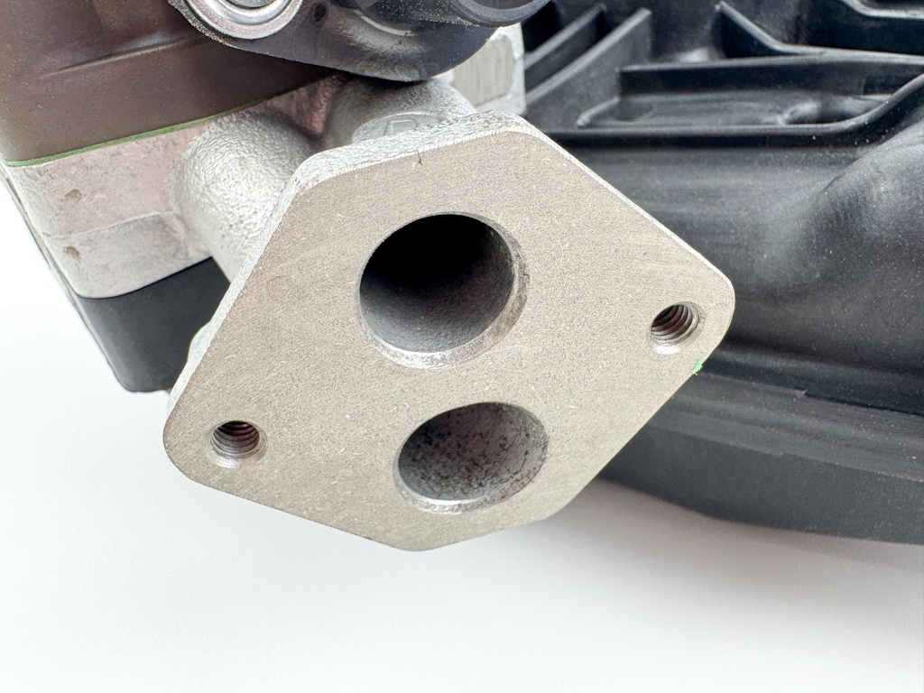 2007 Honda 200 HP 4 Stroke Outboard Intake Manifold 17110-ZY3-003 OEM